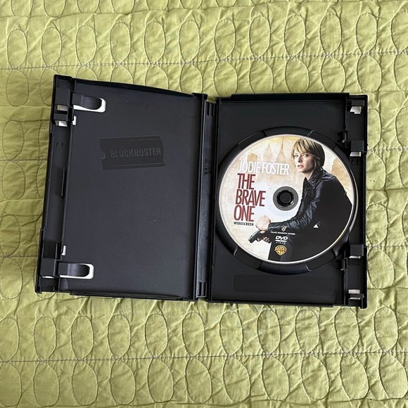 EUC, “The Brave One” DVD released 2007, is vigilante action-thriller film - Picture 4 of 4